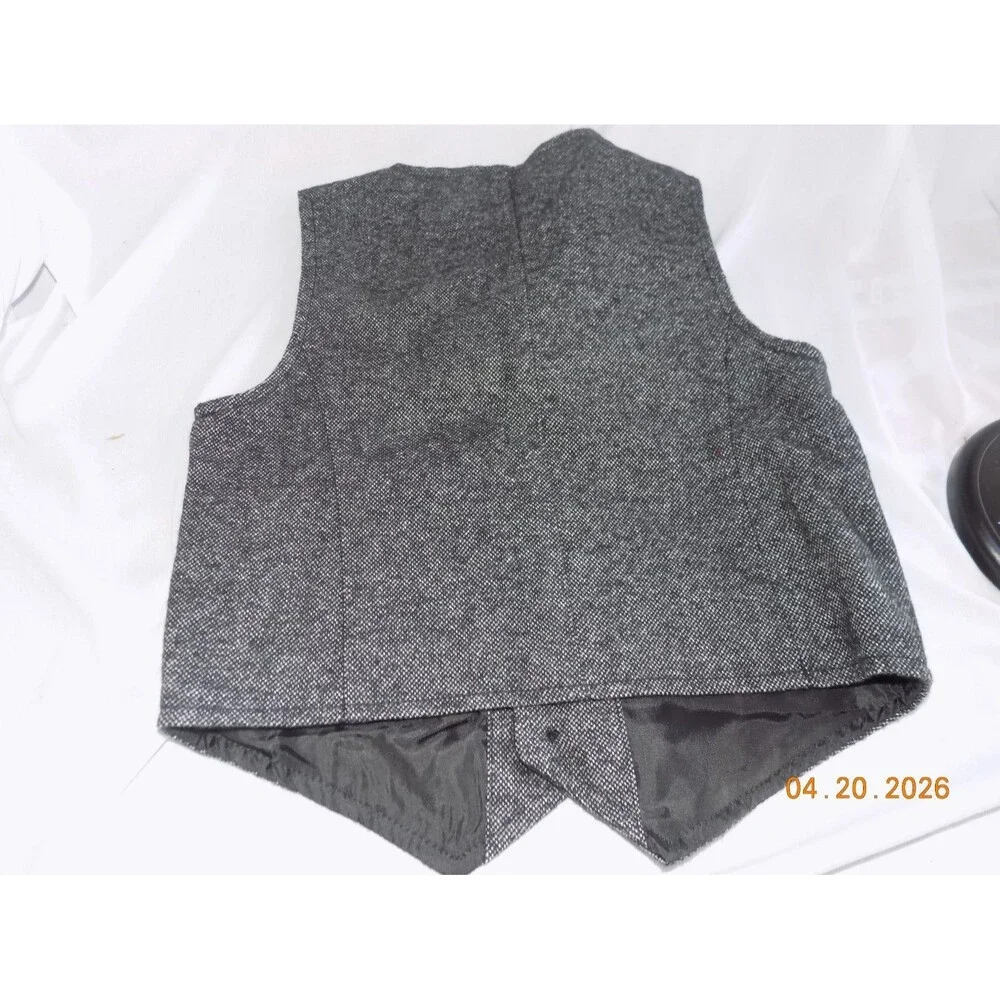 New Dressed up by Gymboree boy's dress vest size 3t